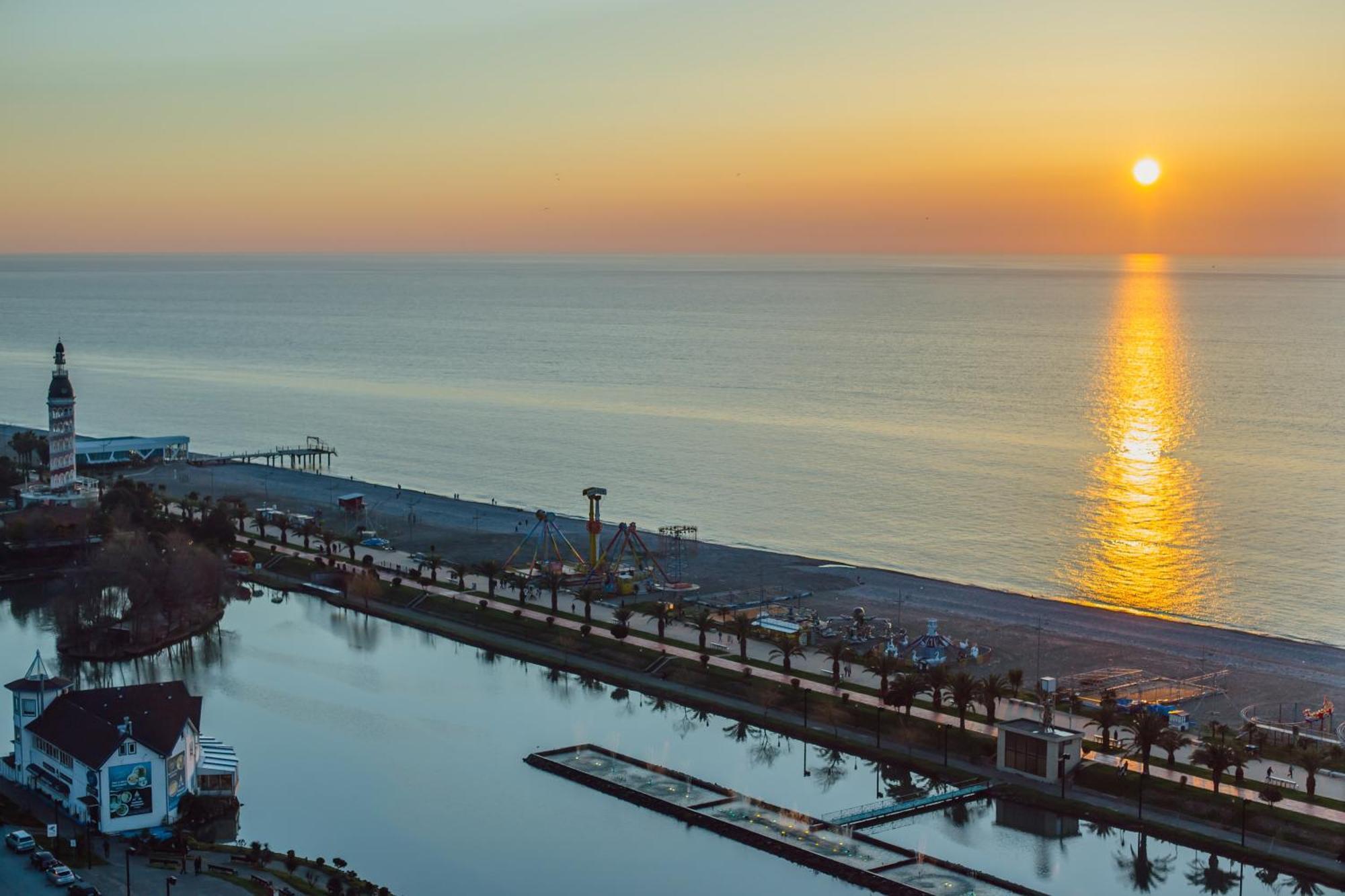Your Sunshine Apartments Batumi Zewnętrze zdjęcie