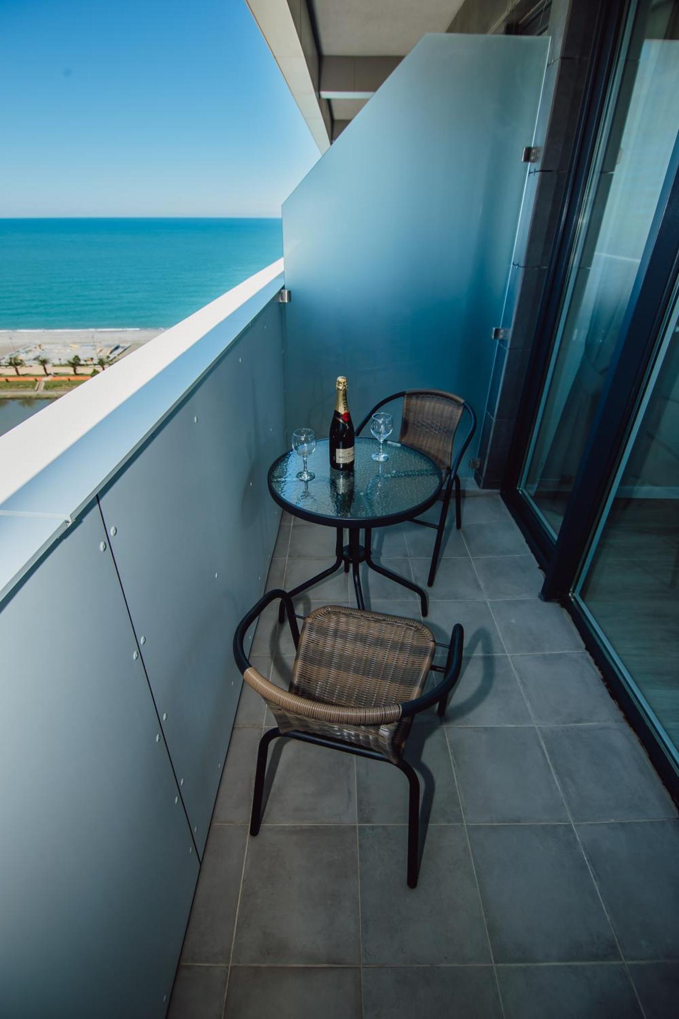 Your Sunshine Apartments Batumi Zewnętrze zdjęcie